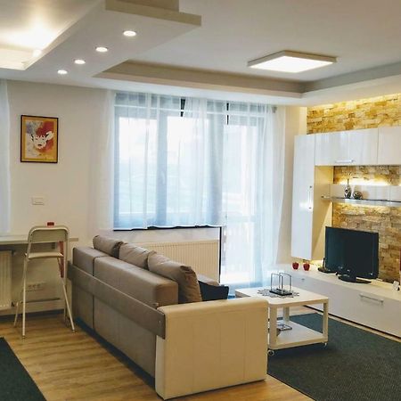 בוסטאני Studio 10 מראה חיצוני תמונה